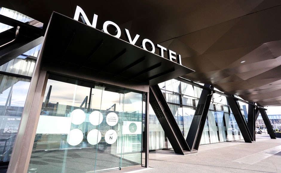 Novotel CHCH Airport Hotel 06