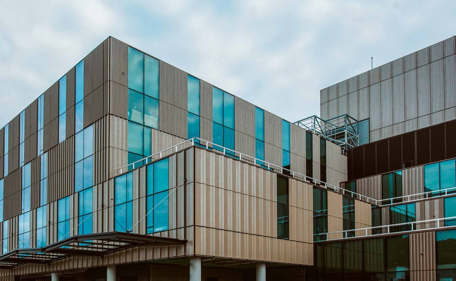 Thermoplank Unitised Rainscreen | Thermosash Building Envelope Solutions