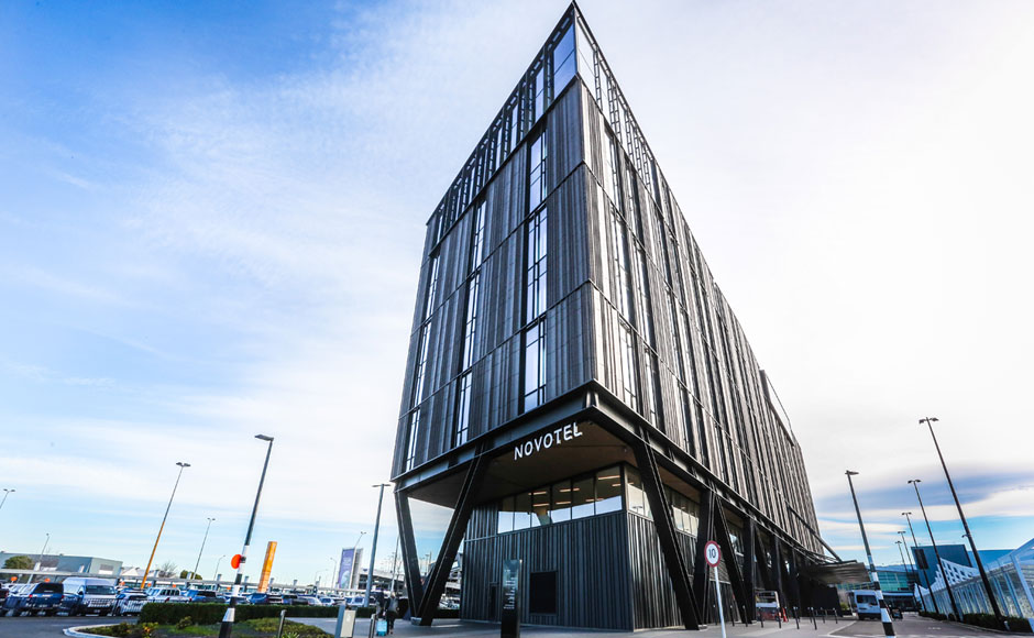 Novotel CHCH Airport Hotel 12