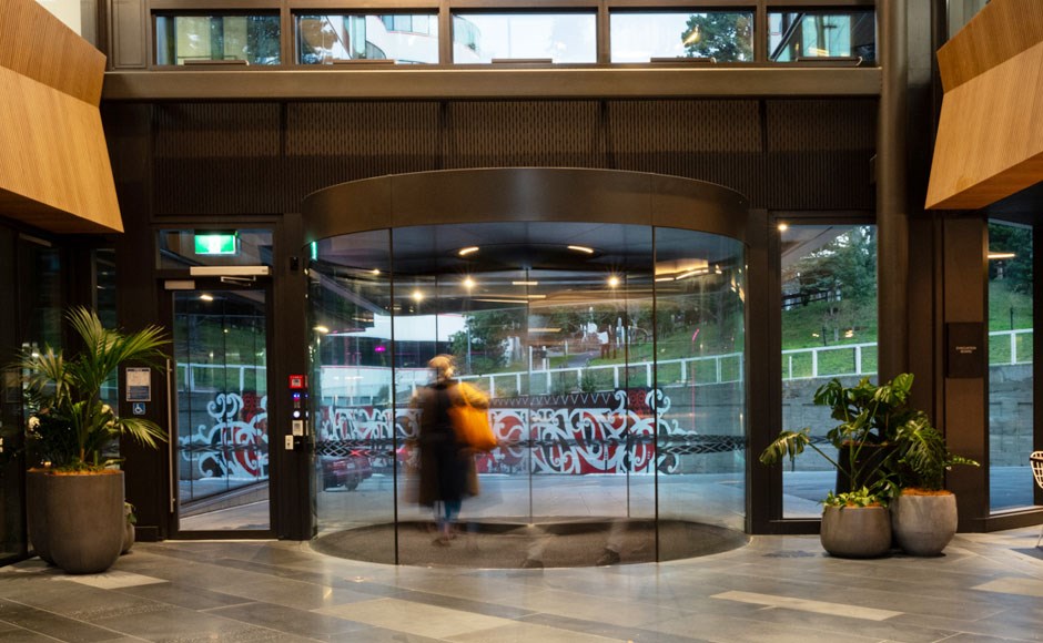 40 44 Bowen WLG 017