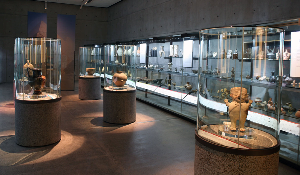 Akl Museum Display Cabinets 01