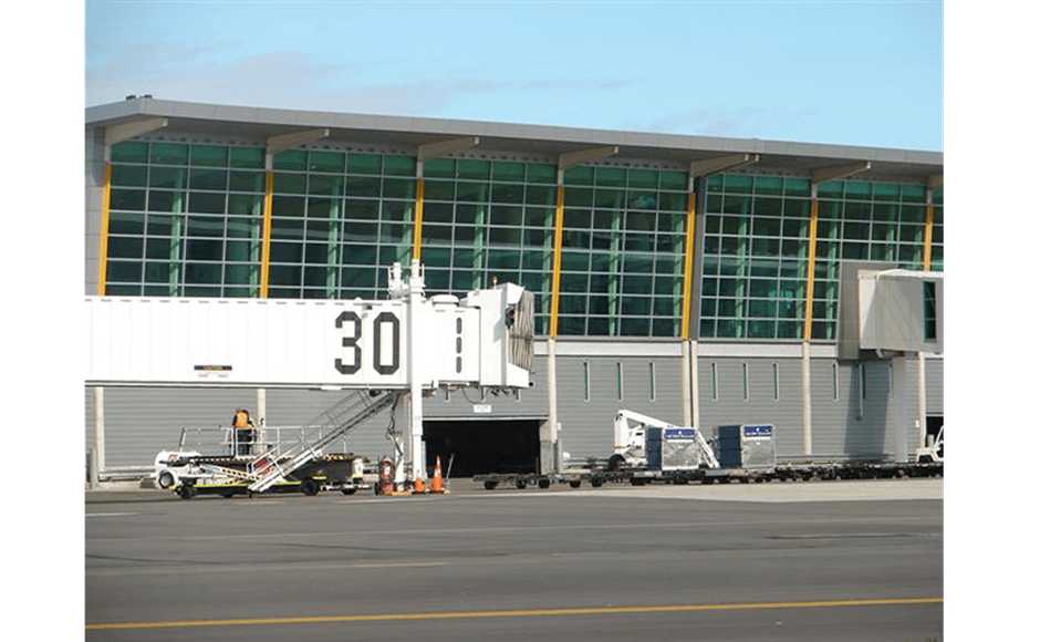 CHCH Airport Int 1 06
