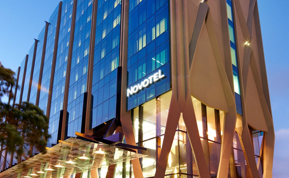 Novotel AKL Airport 01