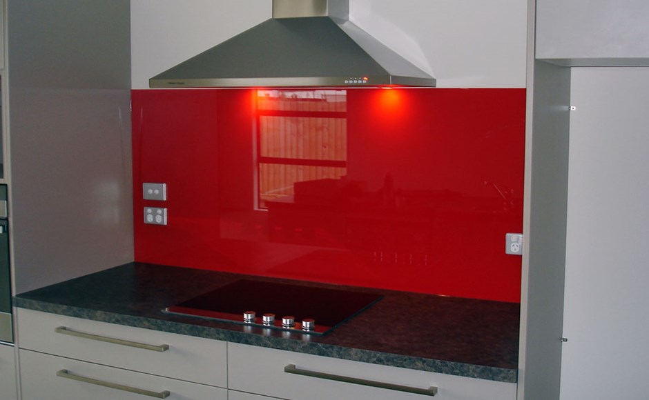 Splashback Red 01