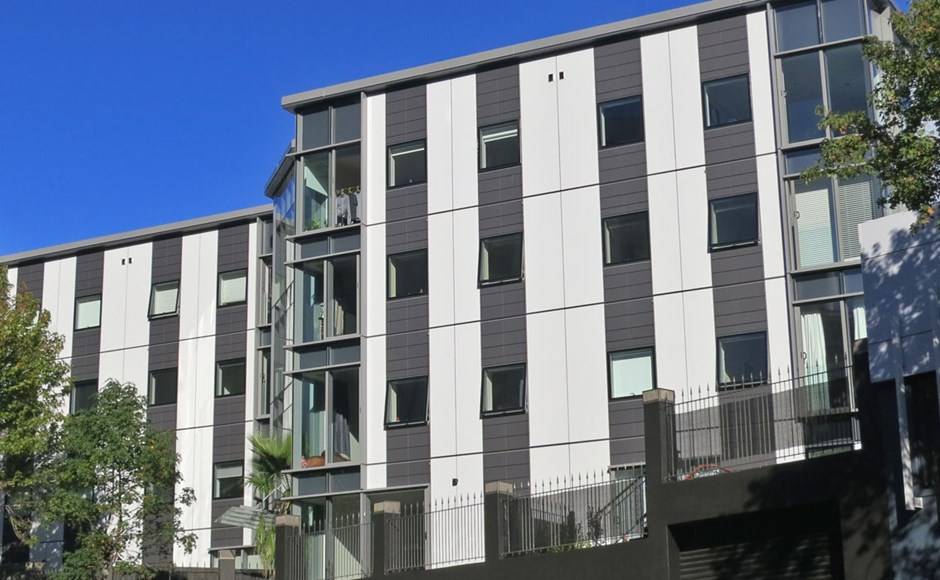 Columbia Apartments AKL 04
