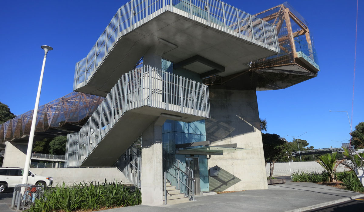 Jacobs Ladder Lift Shaft AKL 01