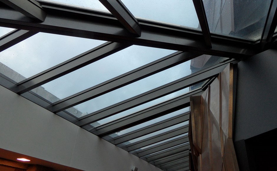 Wellington Airport Therock 8