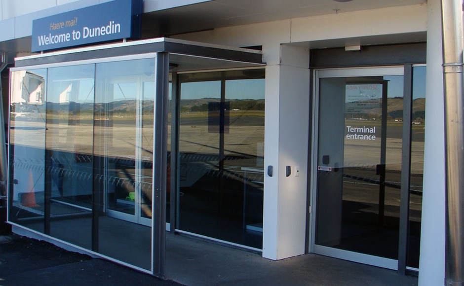 Dunedin Airport Securits 035