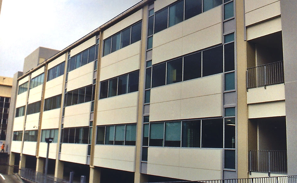 Acute Services Bldg AKL 01