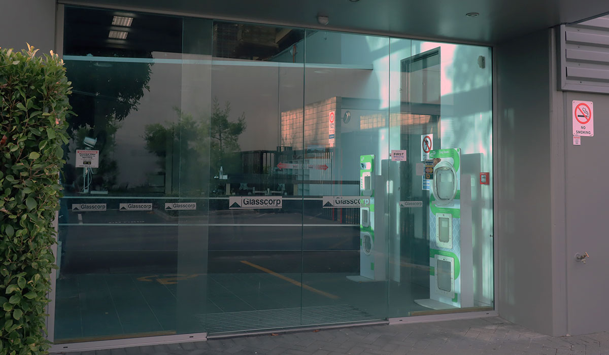 124 Bushroad Glasscorp 04