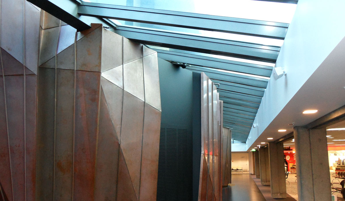 Wellington Airport Therock 2