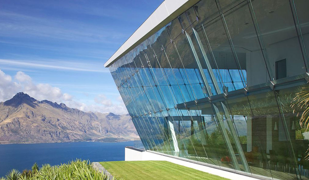 Total Vision - Structural Glass