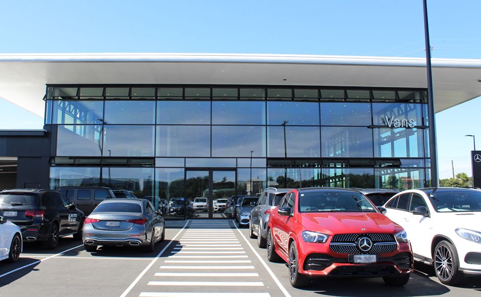 Mercedes Benz Takapuna 001