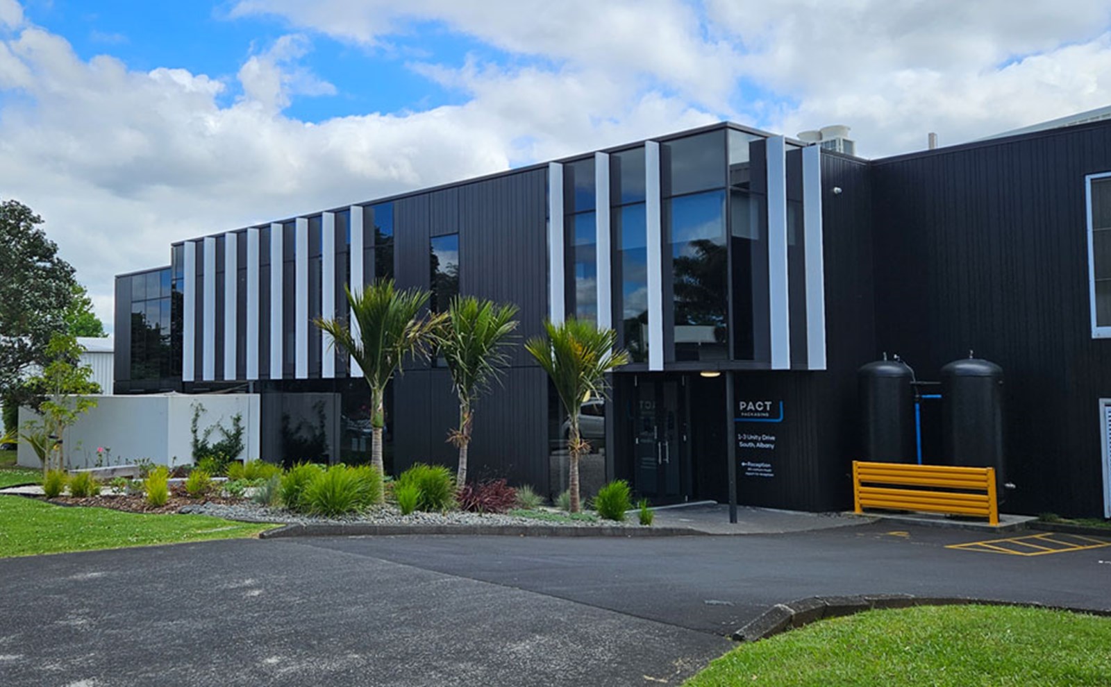 1. Unity Drive 1-3 Unity Drive | Thermosash Building Envelope Solutions