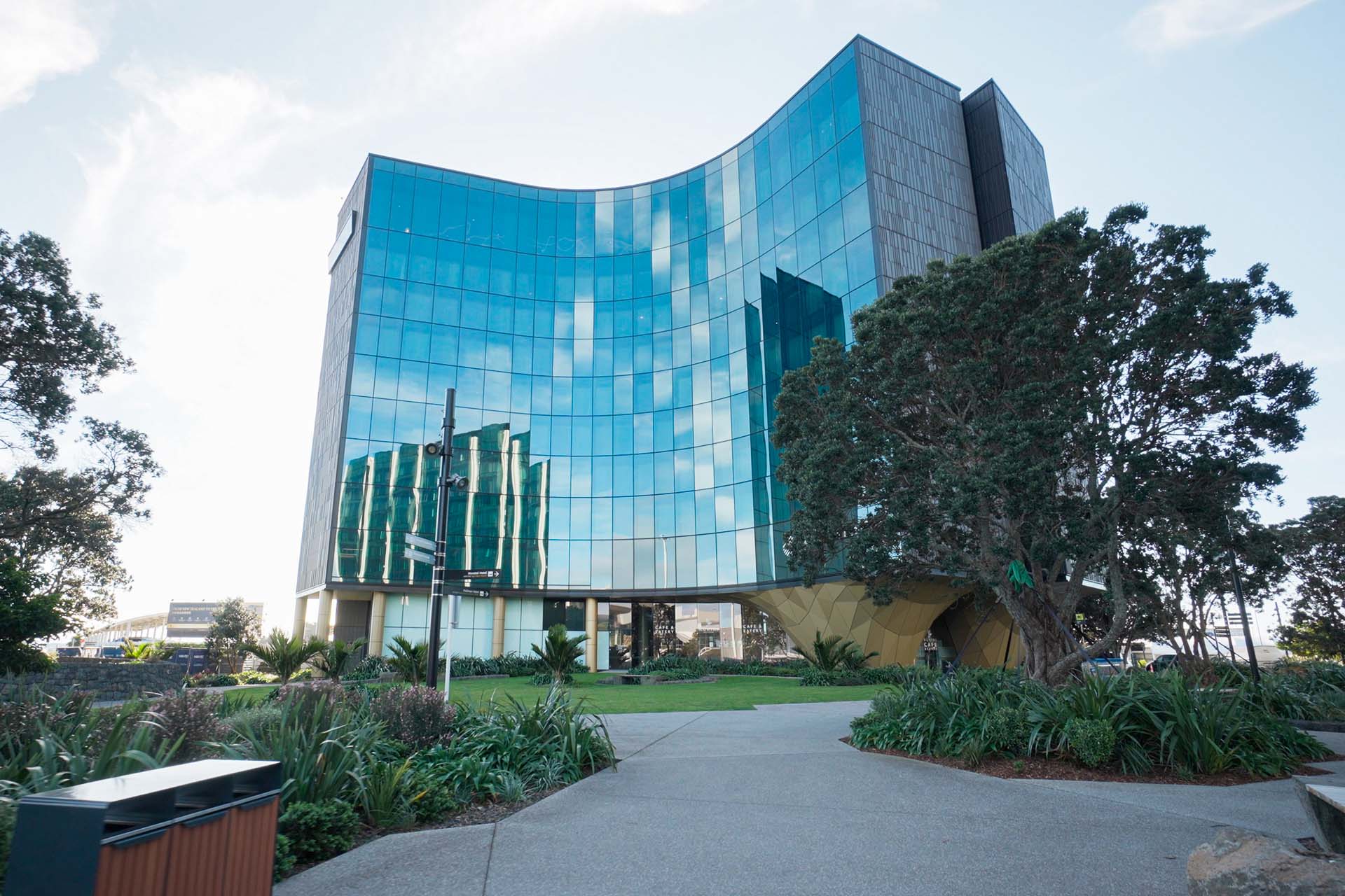 Pullman Hotel AIAL 010