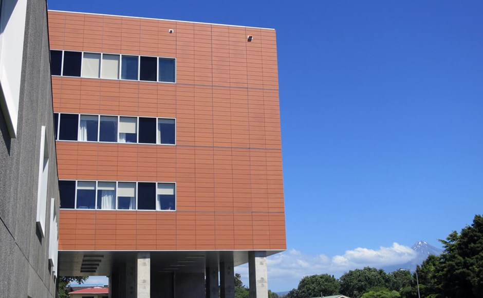 Taranaki Base Hospital 03